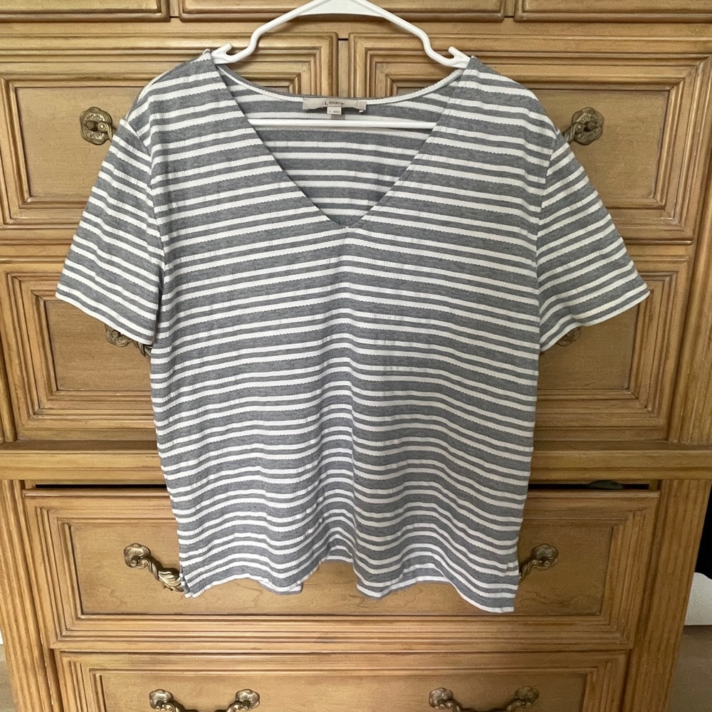 Loft Women's Short Sleeve V Neck T Shirt Top Textured Striped Cotton Blend Sz L